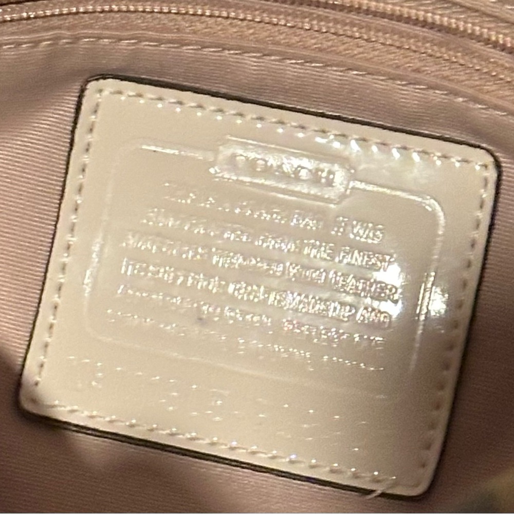 Authentic Coach Tote - Picture 12 of 16